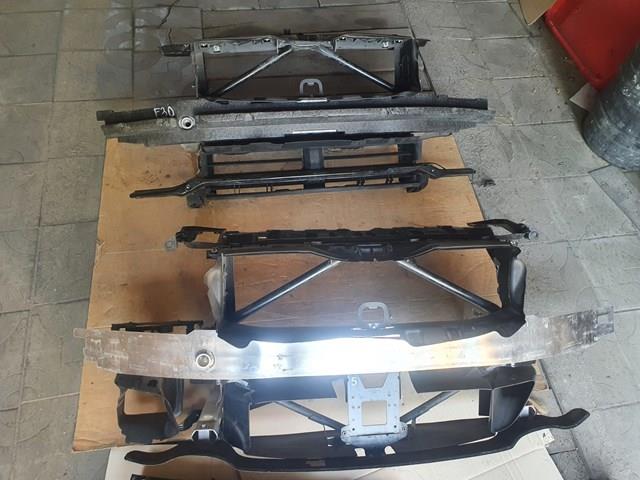 Крышка ручки наружной двери задней левой 51647308803 BMW