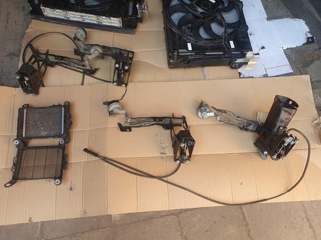 51647308803 BMW Крышка ручки наружной двери задней левой купить в Ирпень