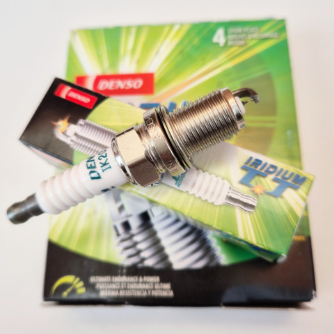 Свеча 4702 DENSO