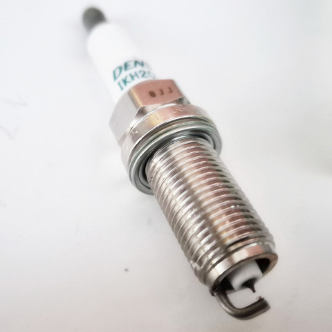 DENSO 4704 Свечи зажигания в наличии Харьков