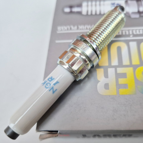 NGK 93560 Свеча зажигания в наличии Николаев