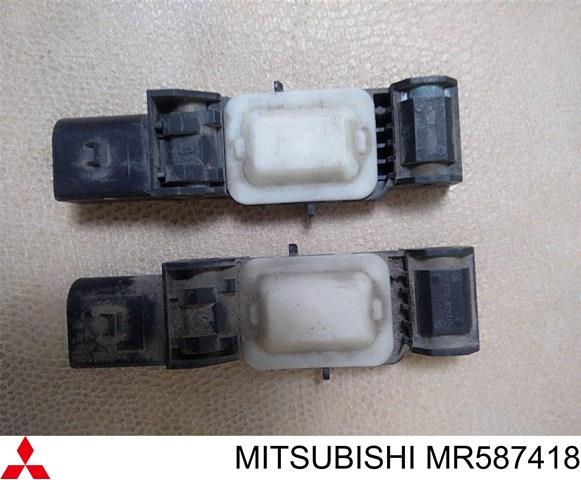 MITSUBISHI MR587418 Датчик удара в наличии Днепр