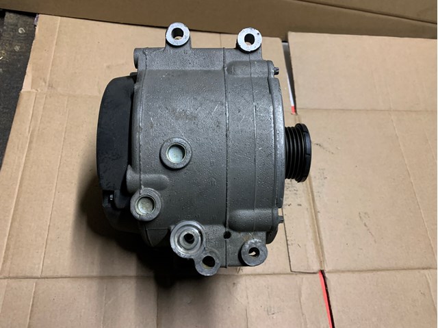 0001501650 MERCEDES Генератор купить в Киев