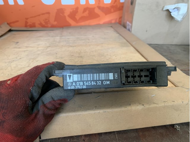 MERCEDES 0185458432 в наличии Черновцы