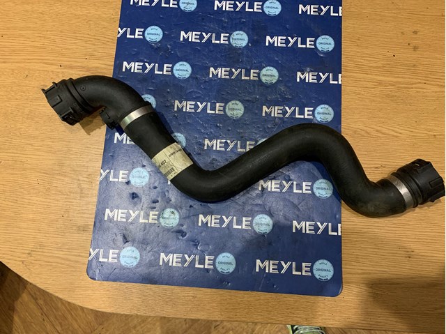 11531436407 BMW Шланг (патрубок) радиатора охлаждения верхний купить в Украина