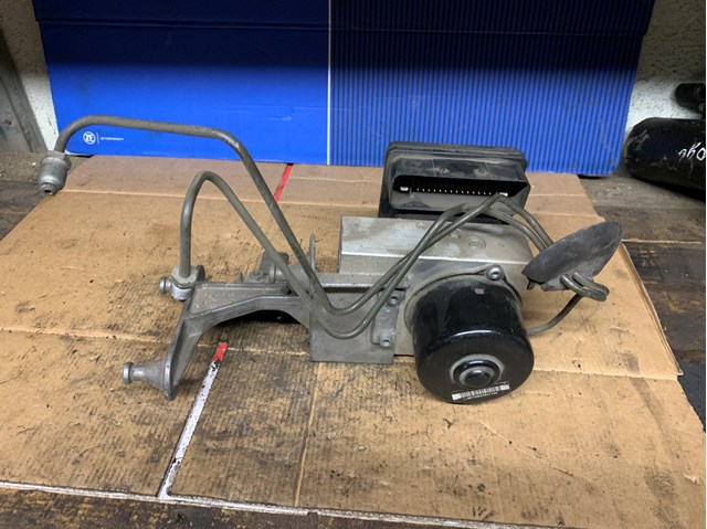 2095452932 MERCEDES Блок АБС купить в Николаев