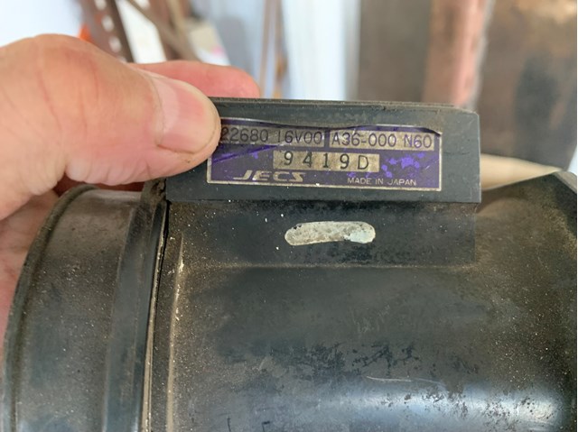 Датчик расхода воздуха Nissan Maxima