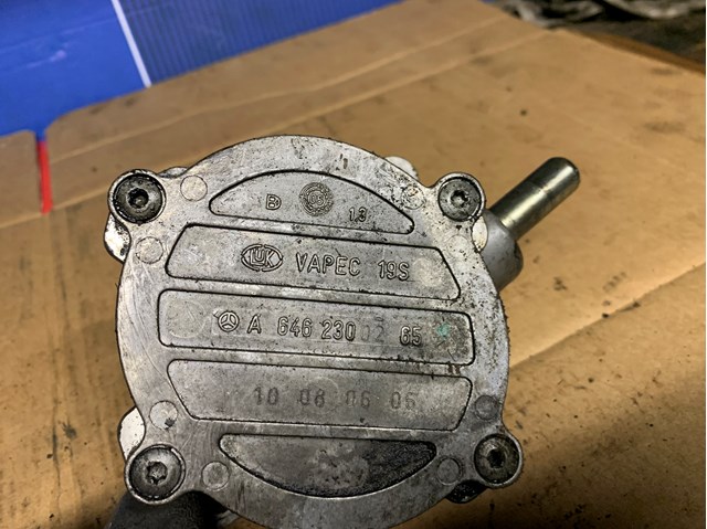 6462300265 MERCEDES Насос вакуумный купить в Павлоград