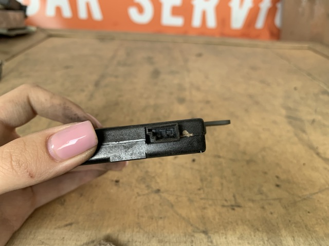6906070 BMW купить в Ужгород