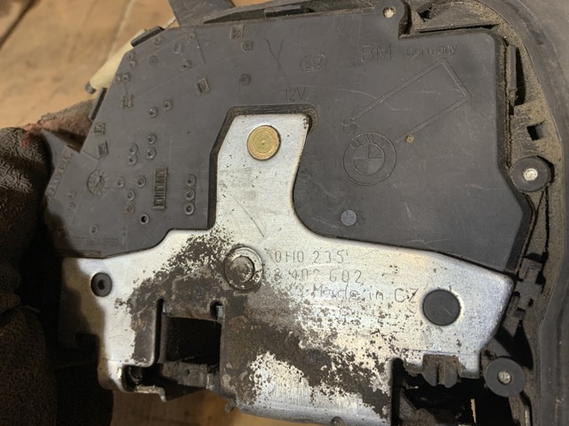 8402602 BMW Замок двери задней правой купить в Николаев