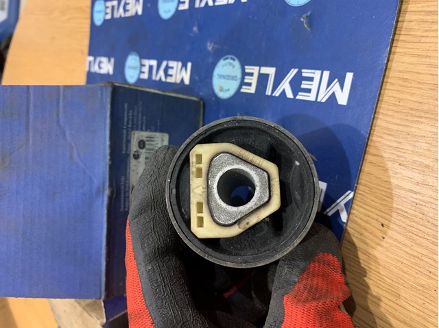 87933A BOGE Сайлентблок переднего верхнего рычага купить в Киев