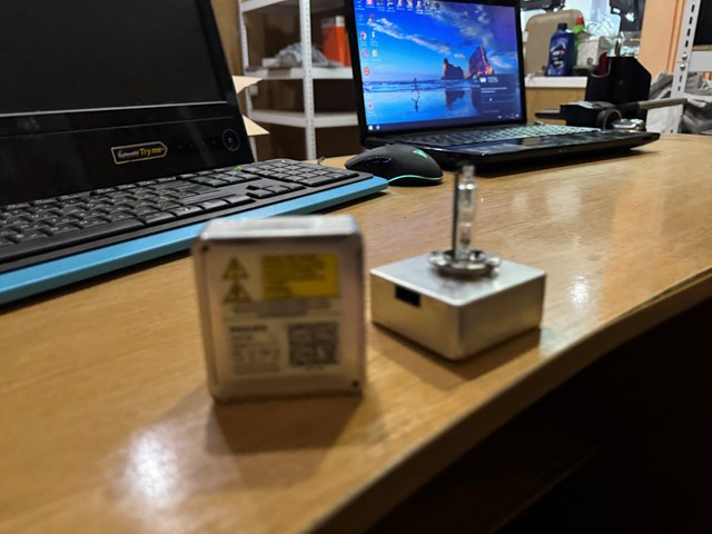 PHILIPS 9285410171 Лампочка ксеноновая в наличии Ирпень