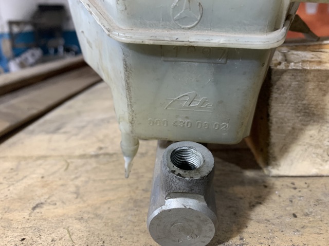 A0004300802 Mercedes