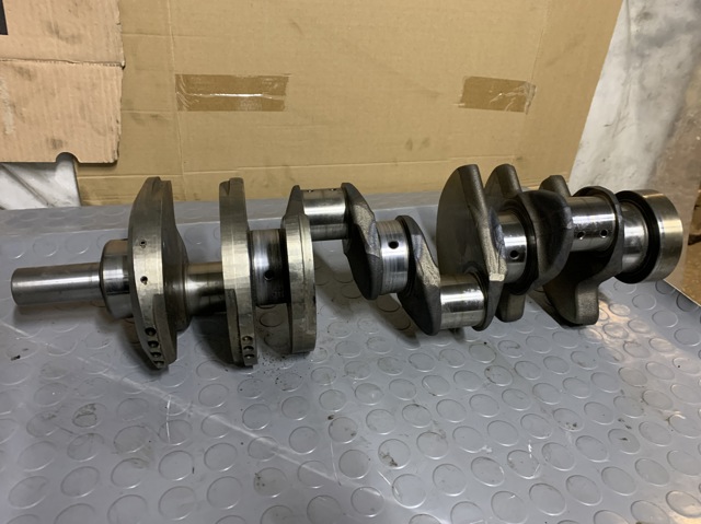 A1560300801 MERCEDES Коленвал двигателя купить в Одесса
