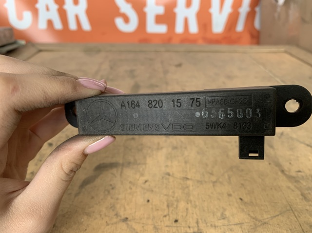 MERCEDES A1648201575 Антенна в наличии Харьков