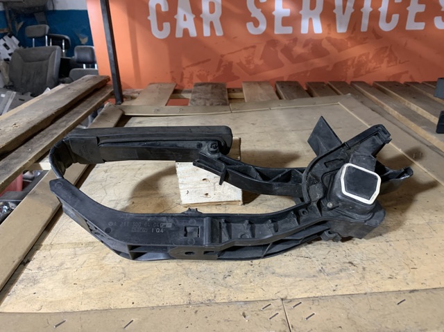 MERCEDES A2113000404 Педаль газа (акселератора) в наличии Николаев