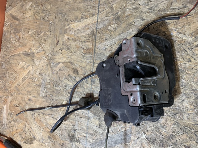A2117200535 MERCEDES Замок водительской двери купить в Житомир