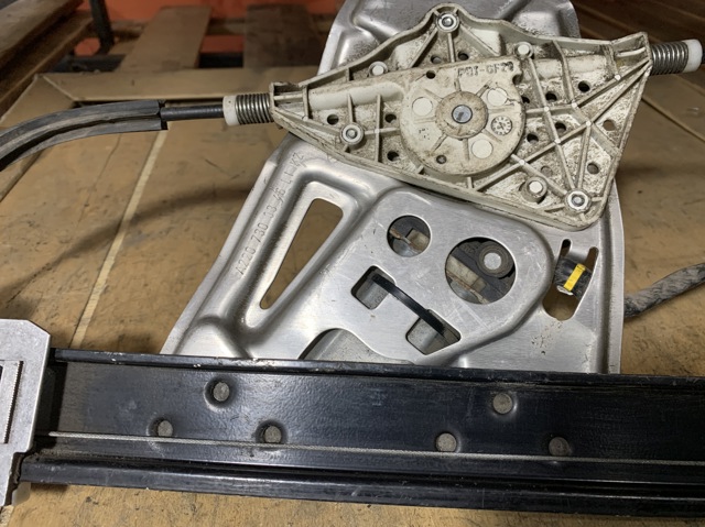 A2207300346 MERCEDES Механизм стеклоподъемника двери задней левой купить в Хмельницкий