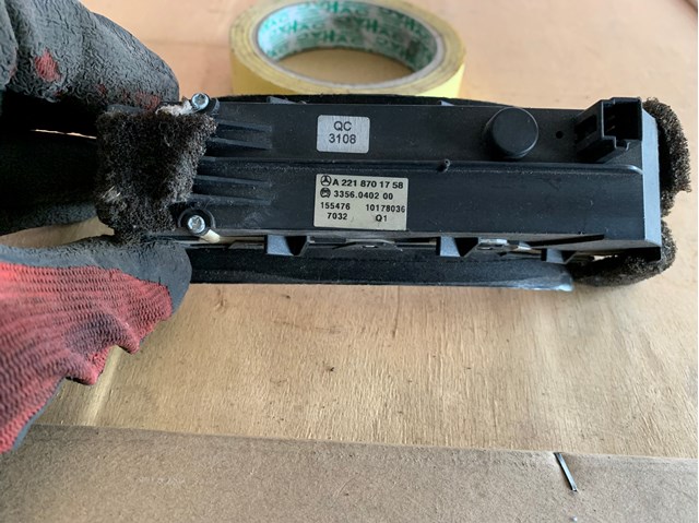 MERCEDES A2218701758 Блок кнопок центральной консоли в наличии Каменское