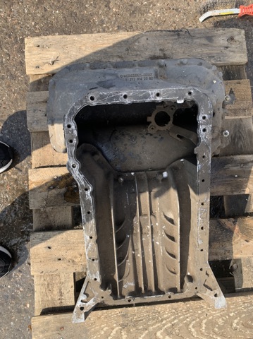 MERCEDES A2720142002 Поддон масляный картера двигателя в наличии Ирпень