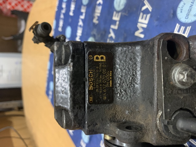 Насос топливный высокого давления (ТНВД) A6120700001 MERCEDES