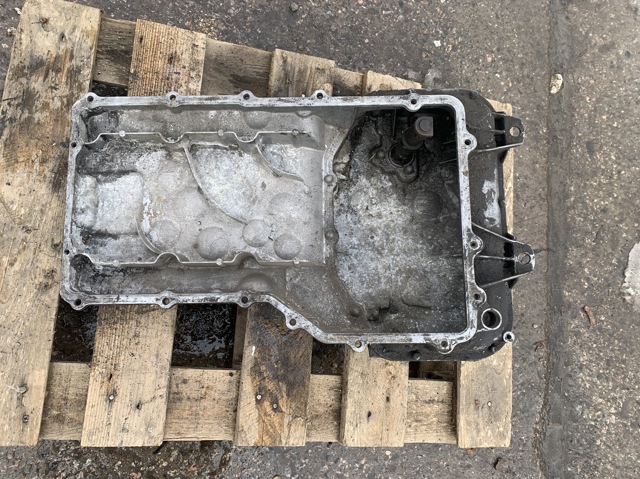 MERCEDES A6280140002 Поддон масляный картера двигателя, верхняя часть в наличии Ровно