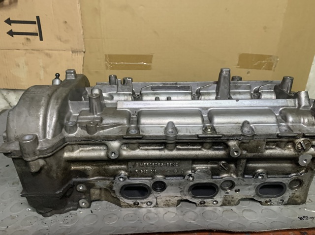 MERCEDES A6420101121 Головка блока цилиндров (ГБЦ) левая в наличии Украина