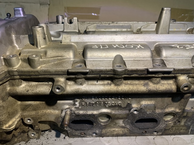 6420163901 Головка блока цилиндров (ГБЦ) правая купить Ужгород