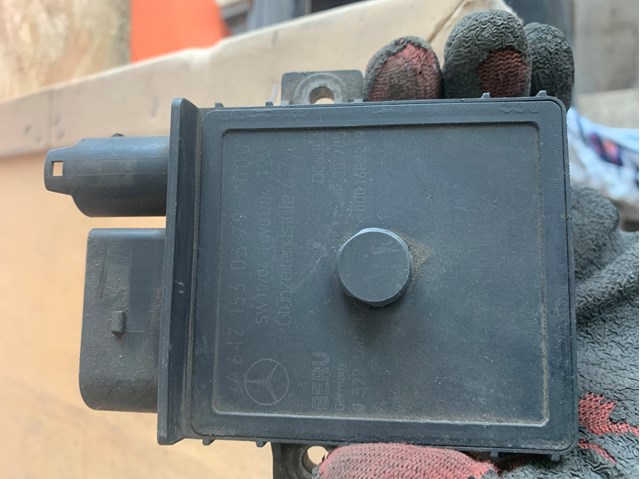 MERCEDES A6421530379 Реле свечей накала в наличии Ирпень