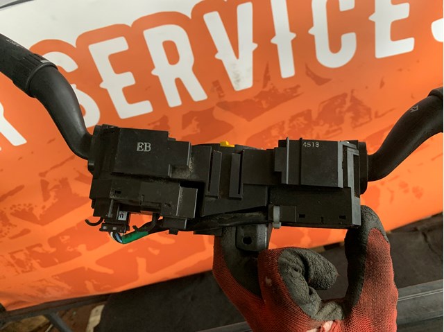 M22670 HONDA Правый подрулевой переключатель купить в Чернигов