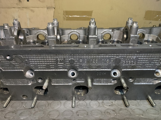 GM R9128018 Головка блока цилиндров (ГБЦ) в наличии Чернигов