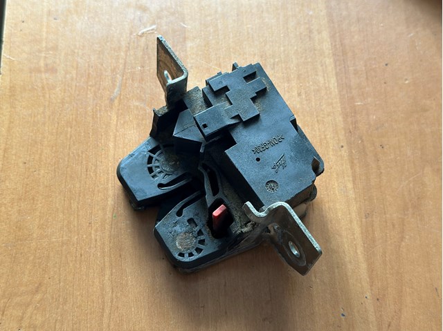 Замок пятой двери A1697400035 MERCEDES