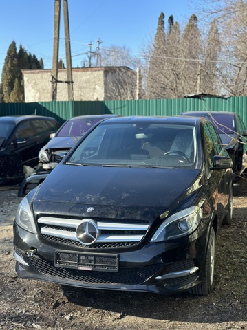 Кронштейн радиатора левый A2465040540 MERCEDES