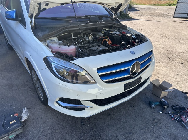 Фара комбинированная, передняя A2468200239 MERCEDES