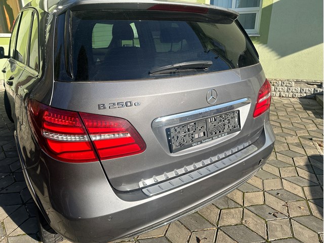 Замок капота Mercedes CLA