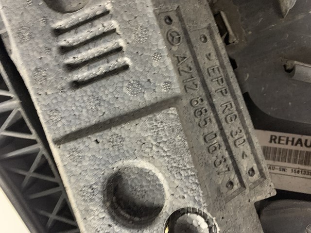 MERCEDES 2128800840 Бампер передний в наличии Винница