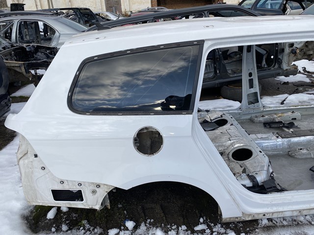 3AF809844 Крыло заднее правое купить Ирпень