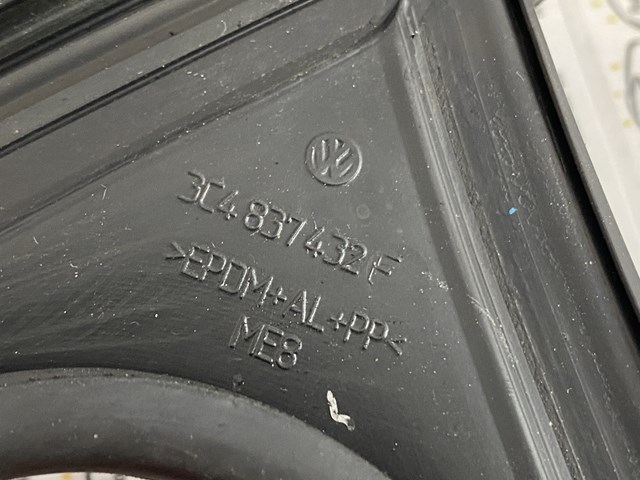 VAG 3C4837432F в наличии Ирпень