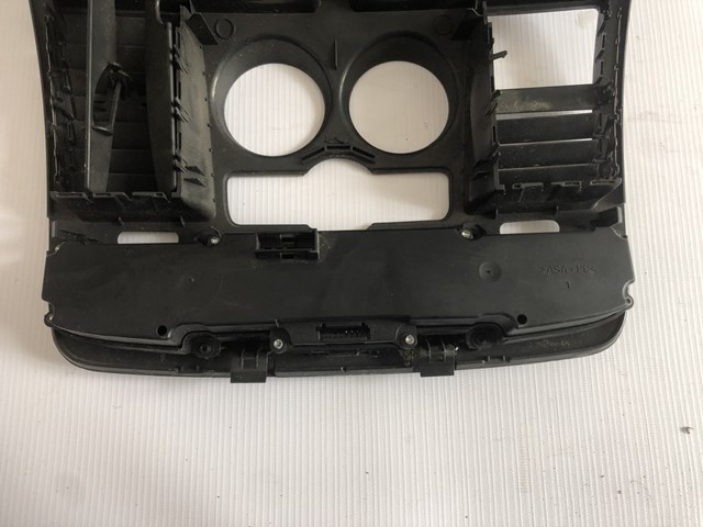 6396800007 MERCEDES Накладка декоративная центральной консоли купить в Николаев