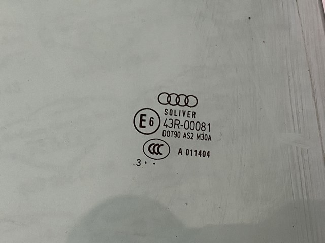 VAG 8E5845026C Стекло двери задней правой в наличии Кривой Рог