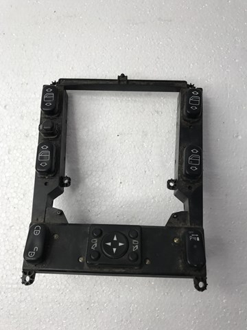 MERCEDES A1638205110 Кнопочный блок управления стеклоподъемником центральной консоли в наличии Ирпень