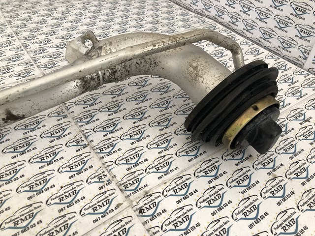 MERCEDES A1684703420 Заливная горловина топливного бака в наличии Житомир