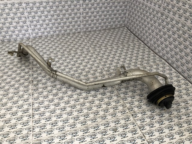 MERCEDES A1684703420 Горловина топливного бака в наличии Чернигов