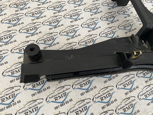 A1686830058 MERCEDES купить в Чернигов