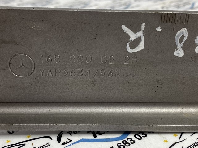 MERCEDES 1688800228 Петля капота правая в наличии Киев