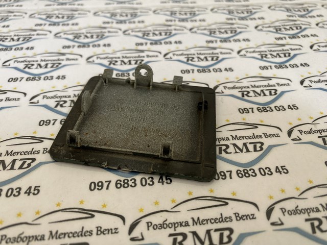 A2106987030 MERCEDES Заглушка отверстия под домкрат (заглушка порога) купить в Украина