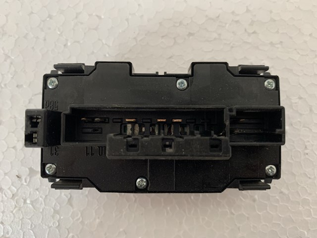 MERCEDES A2108208010 Кнопка аварийки в наличии Павлоград