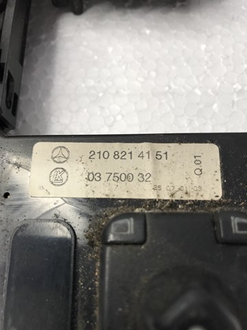 MERCEDES 2108214151 в наличии Черновцы