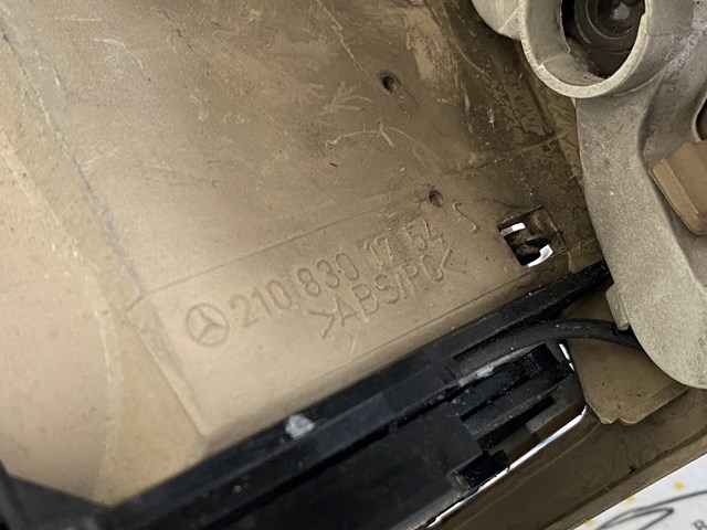 MERCEDES 2108301754 в наличии Каменское