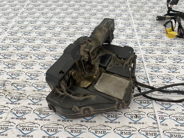 MERCEDES 2117200535 Замок водительской двери в наличии Ровно